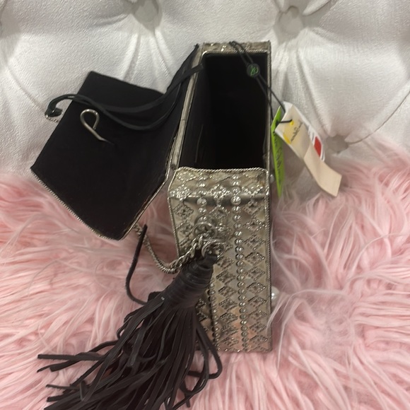 Sam Edelman Metalwork with Leather - Picture 6 of 11